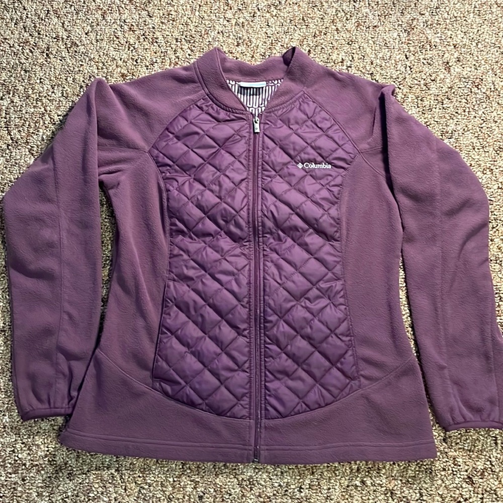 Perfect condition lightweight fleece/quilted jacket.